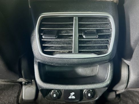 Used 2019 Hyundai Santa Fe SEL w/ Cargo Package image 29