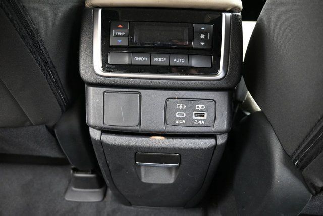 Used 2025 Subaru Ascent Premium AWD/4WD image 17