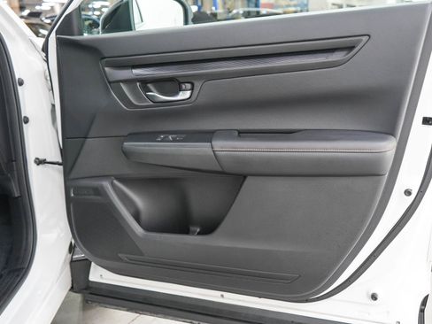 Used 2024 Honda CR-V Sport image 9