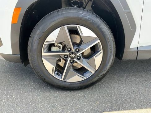 Certified 2025 Hyundai Tucson SEL AWD/4WD image 12