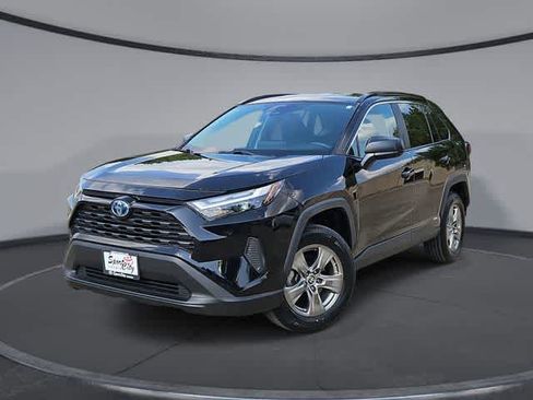 Used 2024 Toyota RAV4 LE AWD/4WD image 1