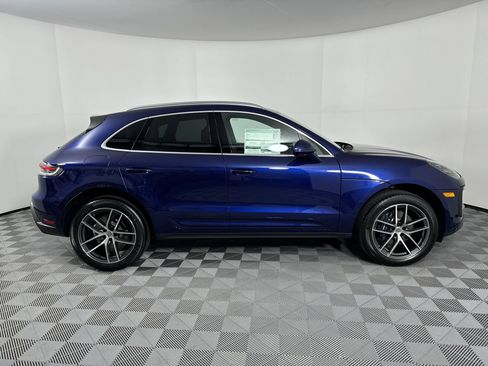 Used 2025 Porsche Macan image 8