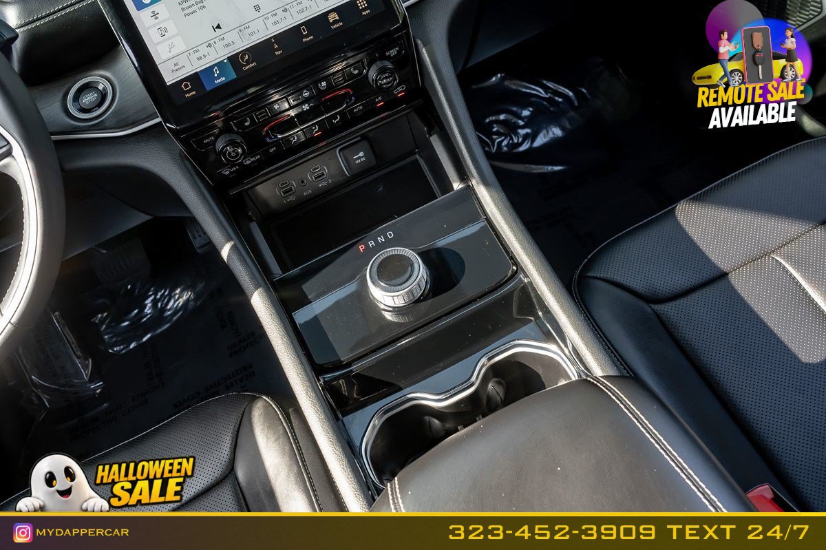 Used 2023 Jeep Grand Cherokee Limited w/ Luxury Tech Group II RWD image 22
