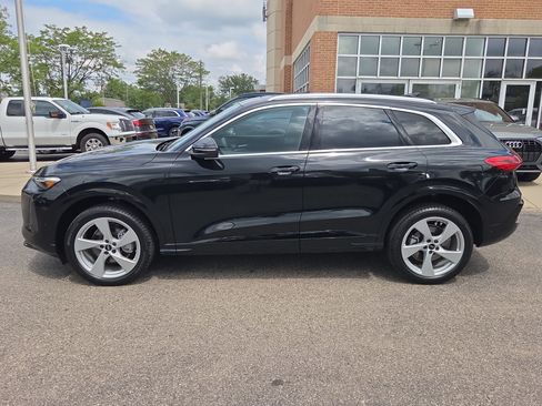 New 2025 Audi Q5 Premium Plus image 2