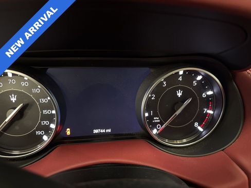 Used 2022 Maserati Levante GT image 7