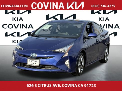 Used 2017 Toyota Prius Three Touring image 4