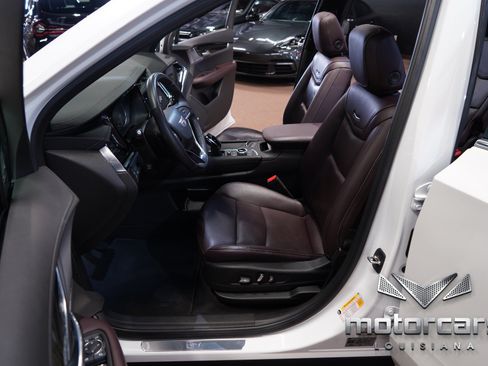 Used 2023 Cadillac XT6 Premium Luxury FWD image 26