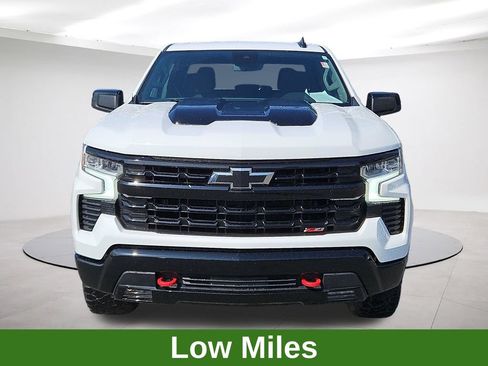 Used 2024 Chevrolet Silverado 1500 LT Trail Boss w/ Protection Package AWD/4WD image 2