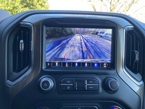 Used 2023 Chevrolet Silverado 2500 High Country w/ Z71 Off-Road Package image 29