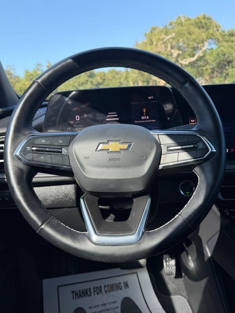 Used 2024 Chevrolet Traverse LT FWD image 21