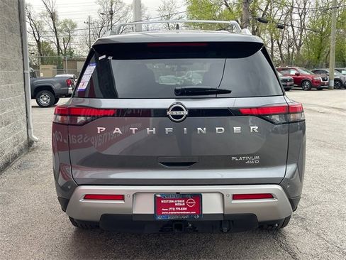 New 2025 Nissan Pathfinder Platinum image 6