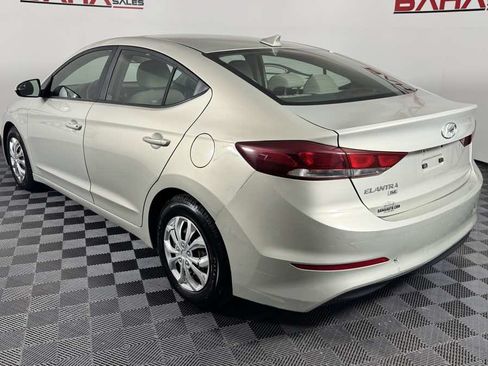 Used 2017 Hyundai Elantra SE FWD image 4