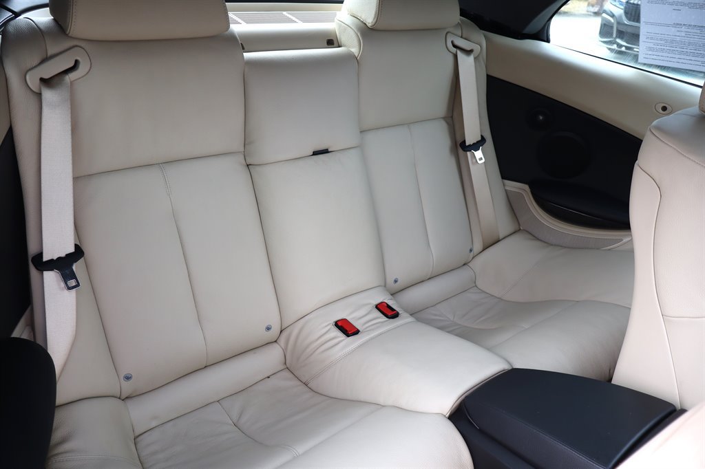 Used 2006 BMW 650i Convertible RWD image 24