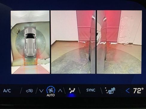 New 2026 Chevrolet Traverse LT w/ Midnight/Sport Edition image 18