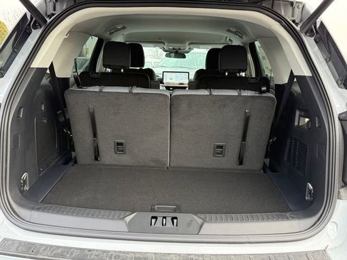 New 2026 Ford Explorer Active image 5