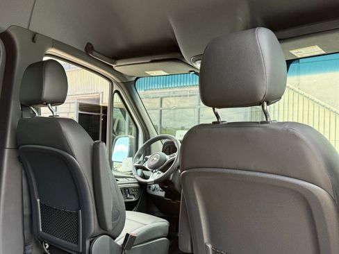 New 2025 Mercedes-Benz Sprinter 2500 image 15