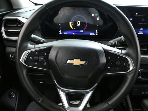 Used 2024 Chevrolet TrailBlazer LT w/ Convenience Package FWD image 13