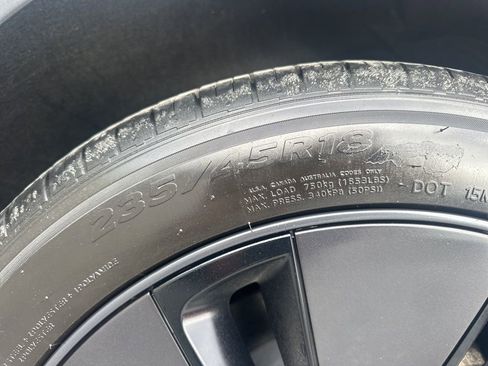 Used 2025 Tesla Model 3 Long Range image 33