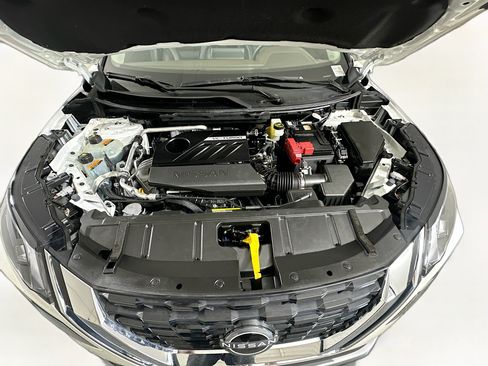 Used 2023 Nissan Rogue SL FWD image 33