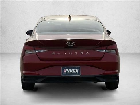 Certified 2023 Hyundai Elantra SEL FWD image 6