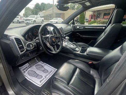 Used 2016 Porsche Cayenne GTS AWD/4WD image 10