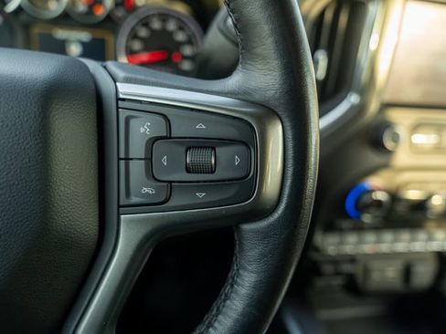 Used 2021 Chevrolet Silverado 1500 LT Trail Boss w/ Convenience Package II image 28