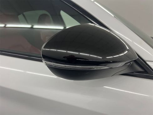 Used 2022 Alfa Romeo Stelvio Veloce image 45