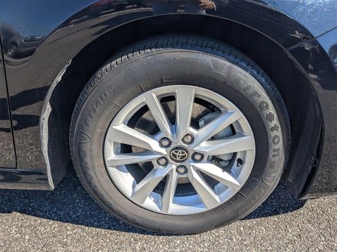 Used 2025 Toyota Camry LE image 11