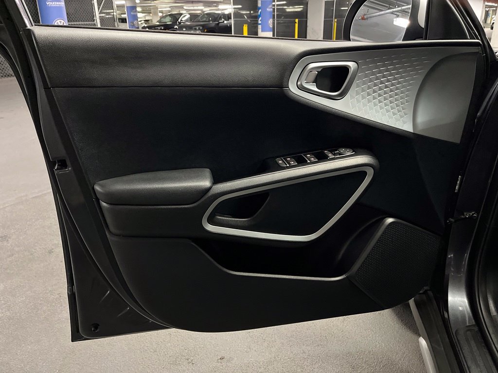 Used 2021 Kia Soul X-Line FWD image 15