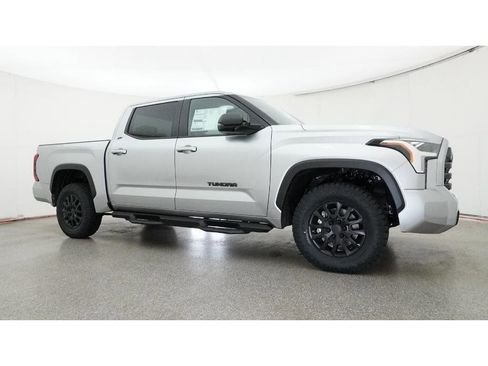 New 2026 Toyota Tundra SR5 AWD/4WD image 7
