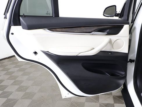 Used 2016 BMW X5 xDrive40e image 25