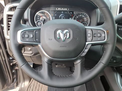New 2026 RAM 2500 Big Horn AWD/4WD image 24