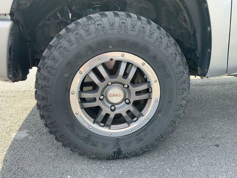 Used 2014 Toyota Tundra SR5 w/ TRD Off Road Package image 16