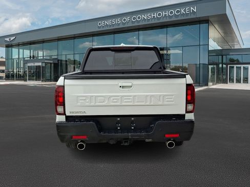 Used 2025 Honda Ridgeline Black Edition image 5