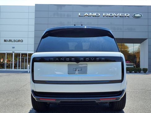 New 2025 Land Rover Range Rover Long Wheelbase SE image 7