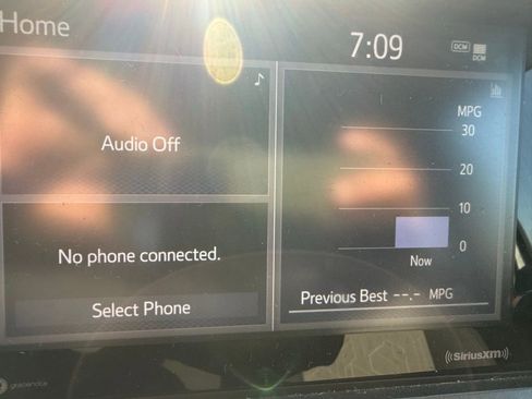 Used 2020 Toyota Tacoma TRD Sport w/ Technology Package image 19