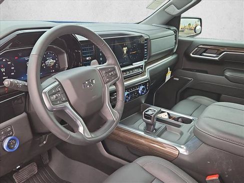 Used 2026 Chevrolet Silverado 1500 RST w/ RST All Star Premium Package AWD/4WD image 10
