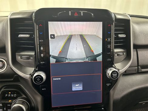 Used 2023 RAM 1500 Big Horn image 15