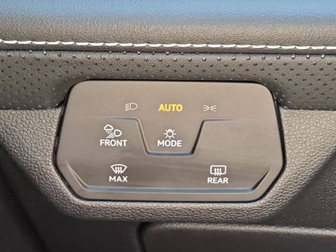 Used 2026 Volkswagen Atlas SE AWD/4WD image 17