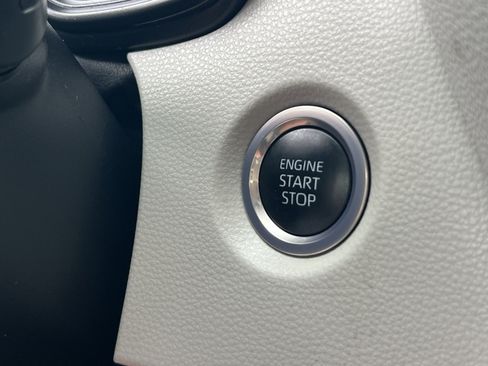 Used 2023 Toyota Corolla LE w/ LE Convenience Package FWD image 29