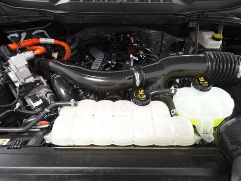 Certified 2025 Ford F150 Lariat w/ Equipment Group 502A High AWD/4WD image 38