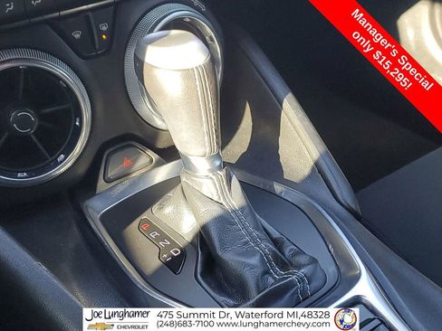 Used 2021 Chevrolet Camaro LT RWD image 17