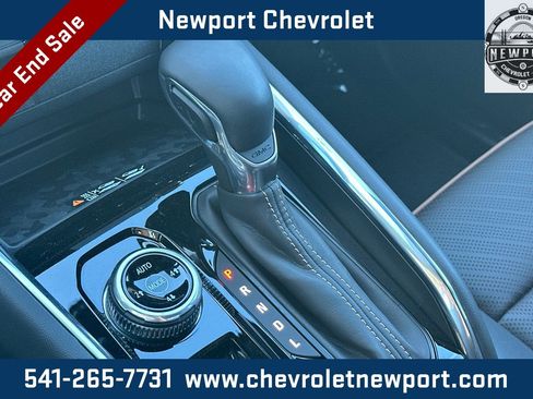 New 2025 GMC Canyon AT4 w/ AT4 Premium Package image 24