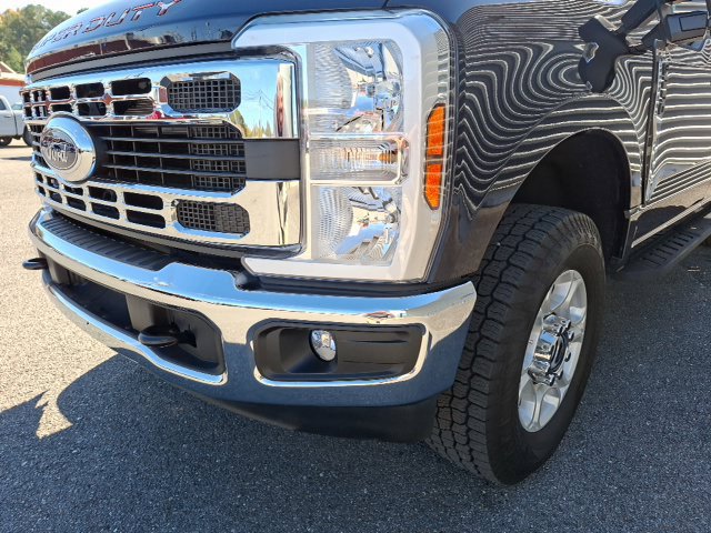Used 2025 Ford F250 XLT AWD/4WD image 9