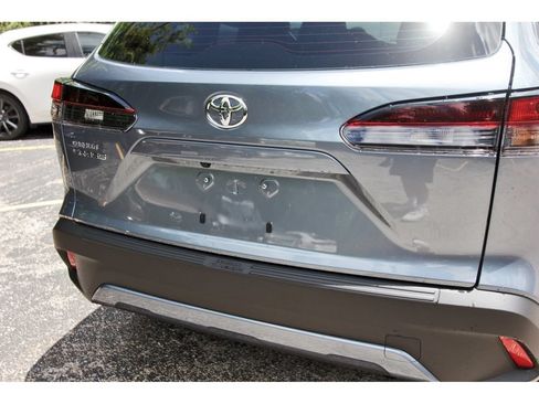 Used 2026 Toyota Corolla Cross L FWD image 5