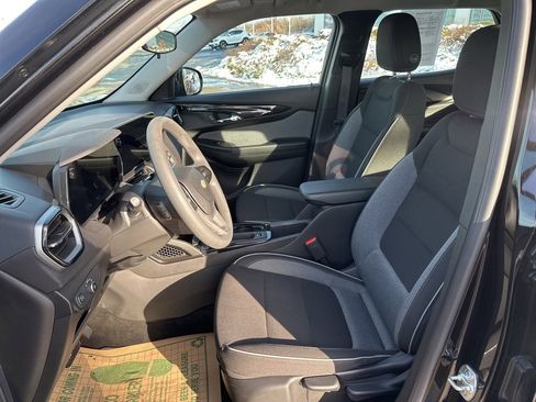 Used 2024 Chevrolet TrailBlazer LS image 22