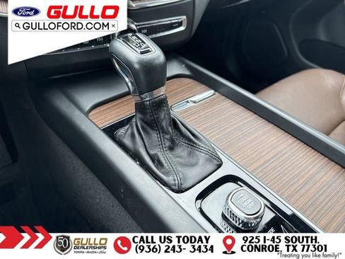Used 2021 Volvo XC60 T5 Momentum w/ Advanced Package FWD image 28