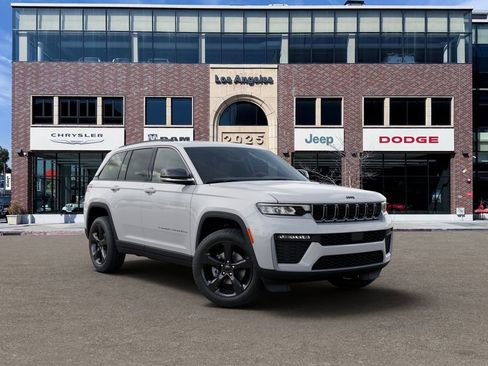 New 2026 Jeep Grand Cherokee Limited w/ Limited Altitude Package image 5