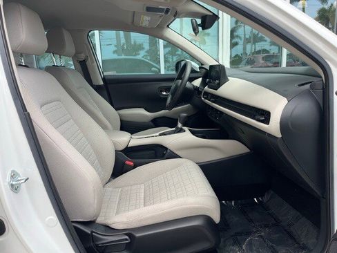 Used 2023 Honda HR-V LX image 11