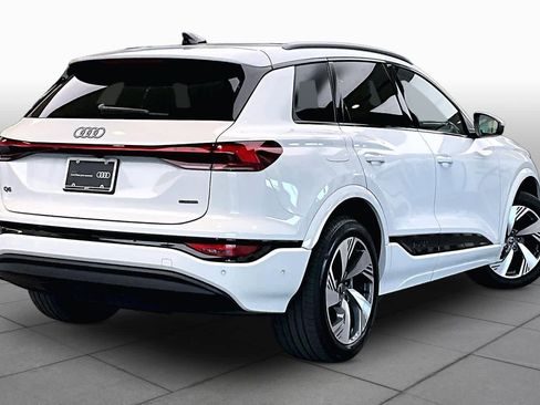 Used 2025 Audi Q6 e-tron Premium Plus w/ Premium Plus image 12